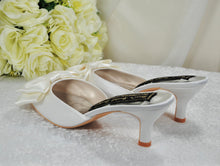 Load image into Gallery viewer, Ivory Satin Bridal Mules with Bow UK3/US5.5
