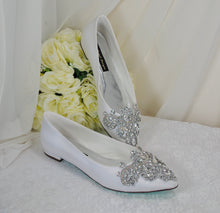 Load image into Gallery viewer, Satin Pointy Toe Flats with Sparkly RHINESTONES APPLIQUÉ
