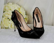 Load image into Gallery viewer, Black Filigree Vine Wedding Shoes Size UK5/US7.5
