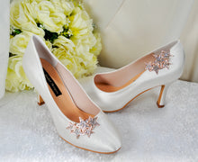 Load image into Gallery viewer, Star Shoe Clips - Silver or Rose Gold
