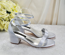 Load image into Gallery viewer, Silver Bridesmaid Sandals- Size UK7/US9.5
