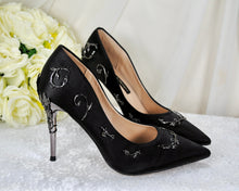 Load image into Gallery viewer, Black Filigree Vine Wedding Shoes Size UK5/US7.5
