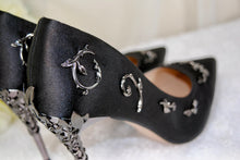 Load image into Gallery viewer, Black Filigree Vine Wedding Shoes Size UK5/US7.5
