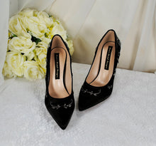 Load image into Gallery viewer, Black Filigree Vine Wedding Shoes Size UK5/US7.5
