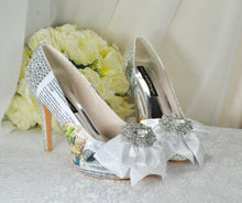 Load image into Gallery viewer, Alice in Wonderland Wedding Shoes
