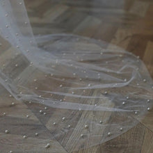 Load image into Gallery viewer, Sparkle Pearl Bridal Veil, 75cm - 300cm
