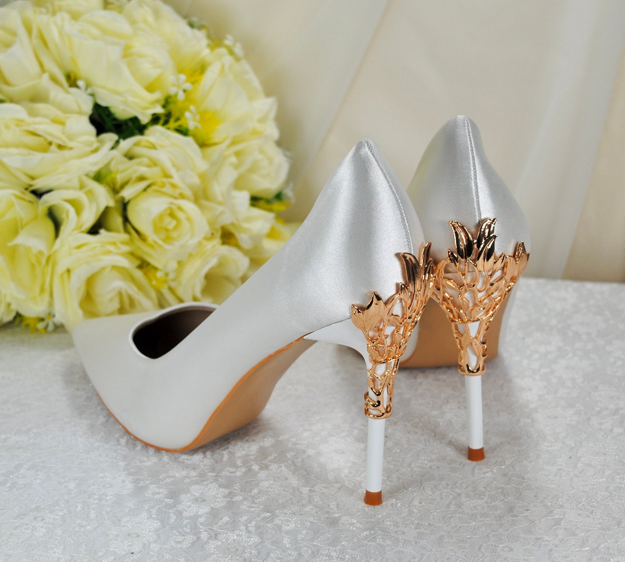 white wedding dress gold shoes Marrying a golden shoe