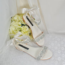 Load image into Gallery viewer, Crystal &amp; Pearl Bridal Flats, Size UK7/US9.5
