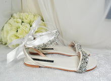 Load image into Gallery viewer, Crystal &amp; Pearl Bridal Flats, Size UK7/US9.5
