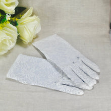 Load image into Gallery viewer, Off White Short Bridal Lace Gloves
