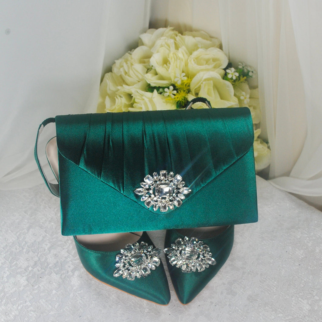 Beautiful Crystal Shoe Clips and Matching Bag