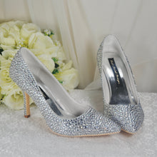 Load image into Gallery viewer, Crystal WEDDING SHOES - Size UK6/US8.5
