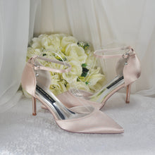 Load image into Gallery viewer, Champagne Satin Sandals Size UK8/US10
