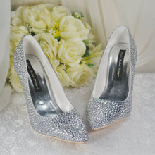 Load image into Gallery viewer, Crystal WEDDING SHOES - Size UK6/US8.5
