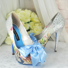 Load image into Gallery viewer, Alice in Wonderland Bridal Shoes UK5/US7.5
