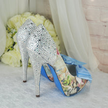 Load image into Gallery viewer, Alice in Wonderland Bridal Shoes UK5/US7.5
