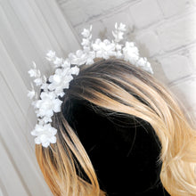 Load image into Gallery viewer, Porcelain Clay Flowers Tiara
