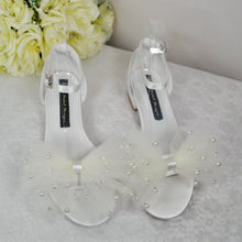 Load image into Gallery viewer, Ivory Satin Flats with Pearl Bow - Size UK4/US6.5
