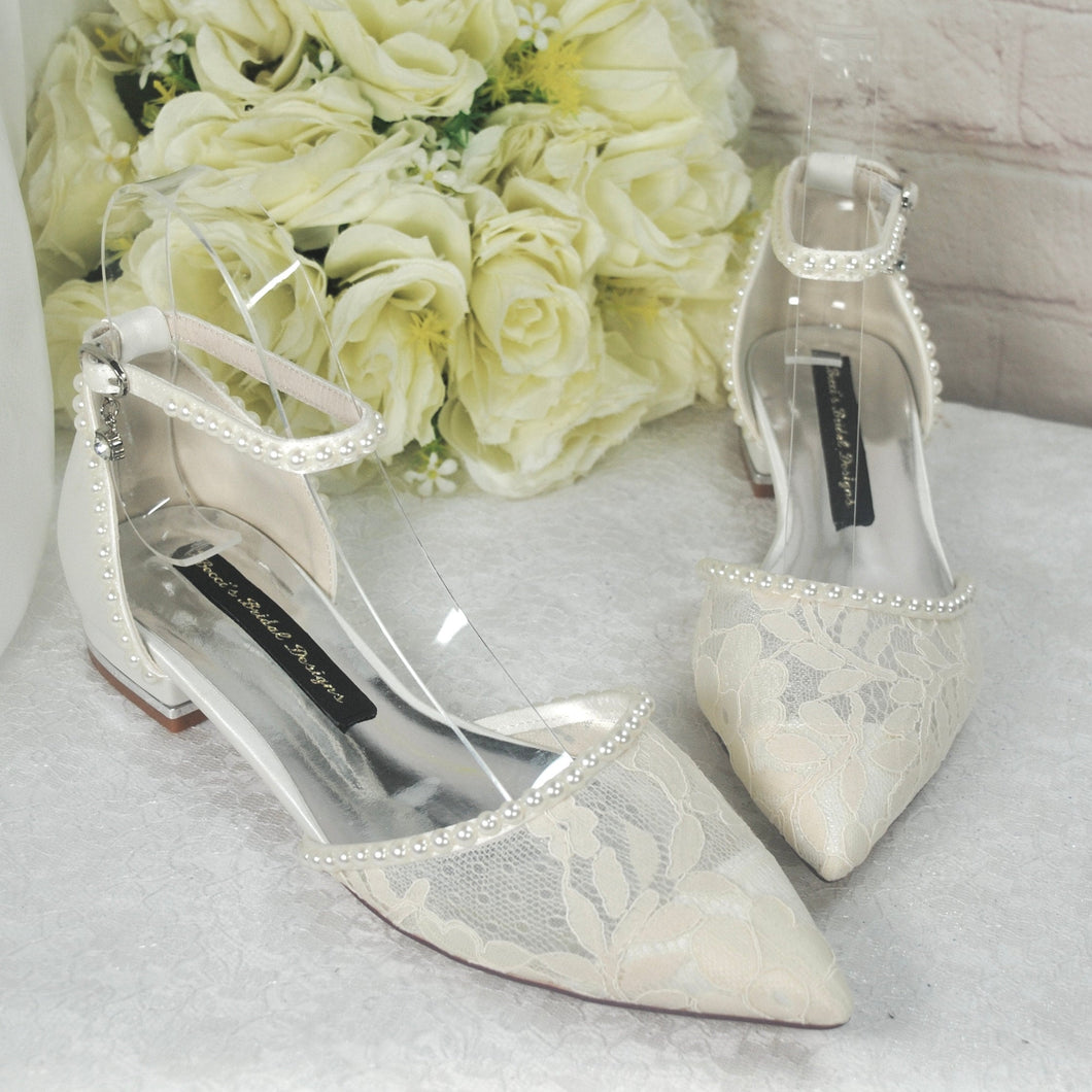 Lace Pointy Toe Flats Ivory and Pearl Size Uk3/US5.5