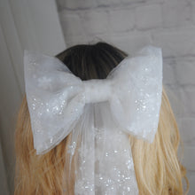 Load image into Gallery viewer, Sparkling Floral Embroidered Bridal Bow Veil
