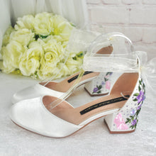 Load image into Gallery viewer, Ivory Satin Bridal Sandals with Floral Embroidery, UK4/US6.5
