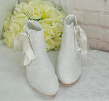 Load image into Gallery viewer, Lace Bridal Boots with Chunky Low Heel
