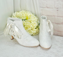 Load image into Gallery viewer, Lace Bridal Boots with Chunky Low Heel
