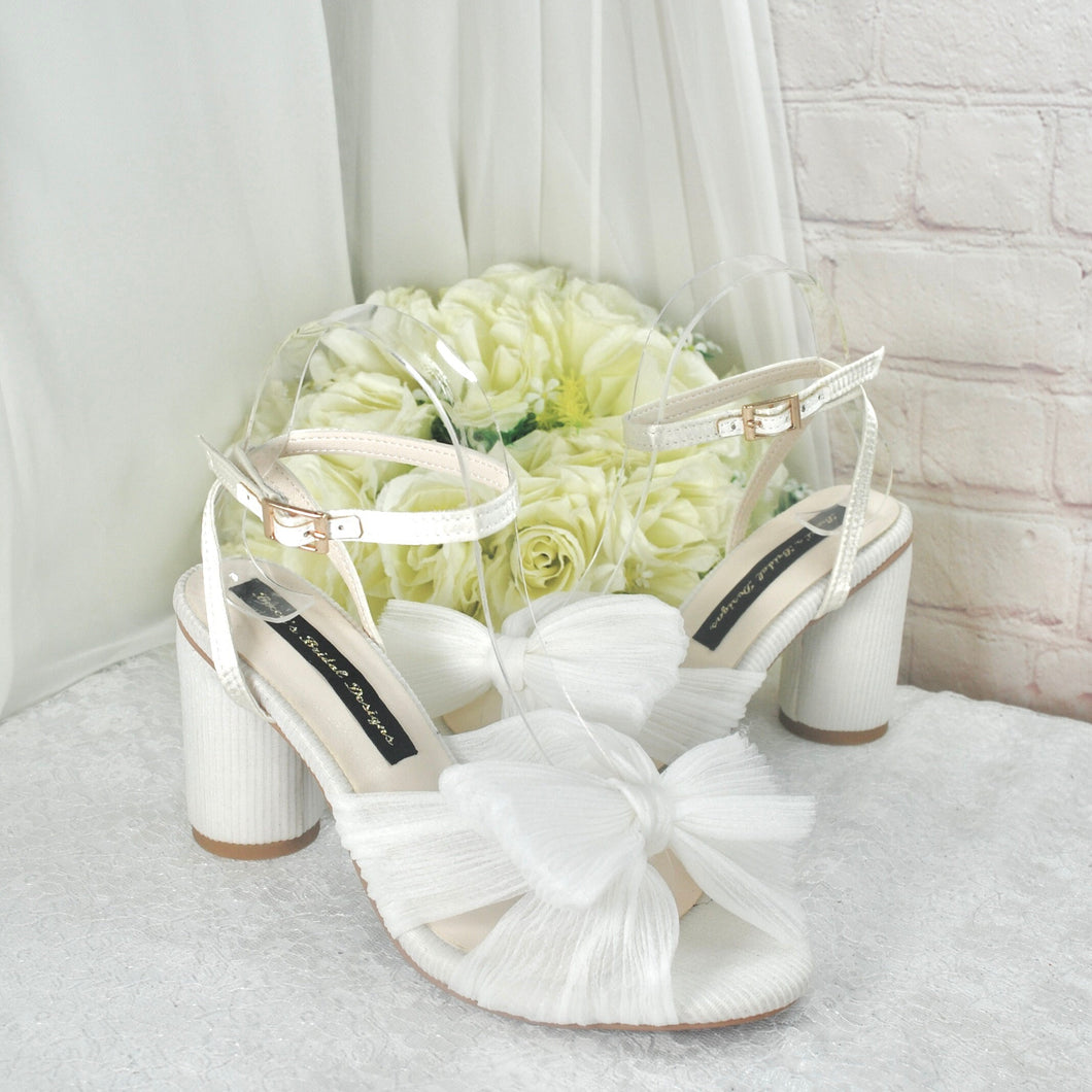 White  Block Heel Sandals SIZE UK7/US9