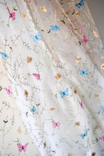 Load image into Gallery viewer, Embroidered Floral Bridal Veil, Unique Leaf Veil with 3D Silk Butterflies
