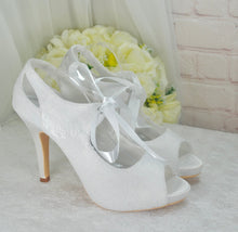 Load image into Gallery viewer, Peep Toe Bridal Booties UK5/US7.5
