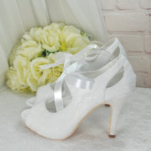Load image into Gallery viewer, Peep Toe Bridal Booties UK5/US7.5
