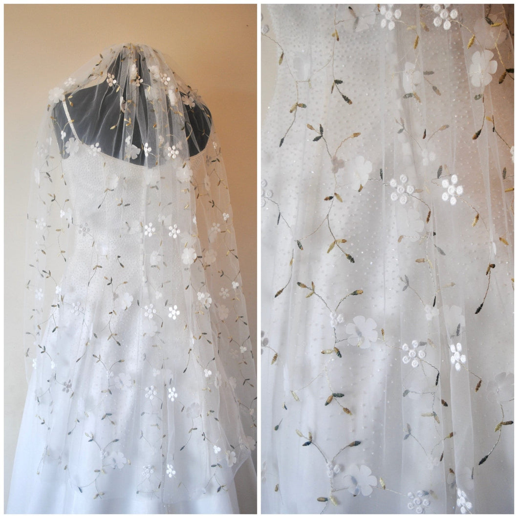 3D Ivory or White Flower Embroidered Floral Bridal Veil