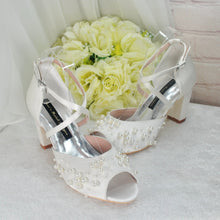 Load image into Gallery viewer, Ivory Satin Block Heel Bridal Sandals with Pearl Details  UK5/US7.5
