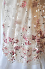 Load image into Gallery viewer, Lotus Flower Floral Veil, Wedding Veil with Pink Lotus Flowers
