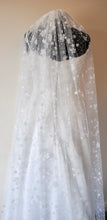 Load image into Gallery viewer, Beautiful white wedding veil sparkling embroidered flowers
