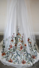 Load image into Gallery viewer, Autumnal embroidered Veil
