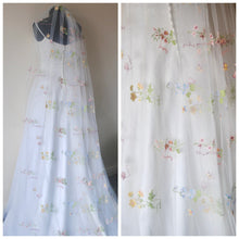 Load image into Gallery viewer, Meadow Flower Veil 90cm- 300cm
