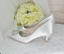 Load image into Gallery viewer, Kitten Heel Satin Bridal Shoes with Designer Square Crystal Shoe Clip - Other Colours
