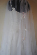 Load image into Gallery viewer, IN STOCK - 250cm wedding veil 3D Pink embroidered flower
