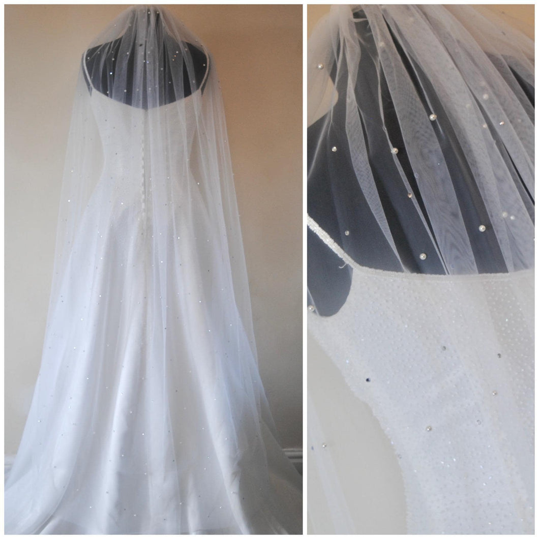 150cm Pearl & Rhinestone Veil