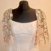 Load image into Gallery viewer, Removable sleeves, Embroidered Wild Flower detachable sleeves, Secret Garden Boho bridal sleeves
