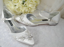 Load image into Gallery viewer, Ivory Flat Satin Bridal Sandals Floral Beading Size UK8/US10.5
