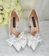 Load image into Gallery viewer, White Bow Wedding Shoes with Block Heel D&#39;Orsey Chunky Heel, Bridal Shoe with Bows Size UK5/US7.5
