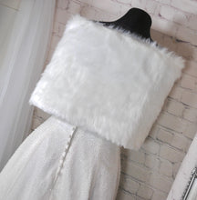 Load image into Gallery viewer, Ivory Faux Fur Bridal Cape
