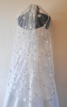 Load image into Gallery viewer, White Flower Embroidered Floral Bridal Veils,
