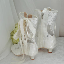 Load image into Gallery viewer, Ivory Lace Bridal Boots, UK3/US5.5
