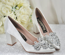 Load image into Gallery viewer, White Block Heel Wedding Shoes Size UK5/US7.5
