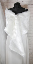 Load image into Gallery viewer, Ivory Faux Fur Bridal Cape
