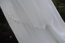 Load image into Gallery viewer, White 1 Tier Wedding Veil with Leaf Detailed Edging - 100cm
