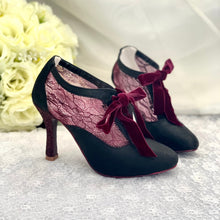 Load image into Gallery viewer, Black Bridal Boots
